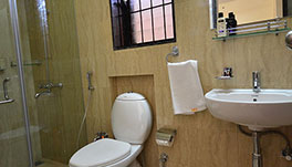 Diwali Baug - Standard Room Bathroom